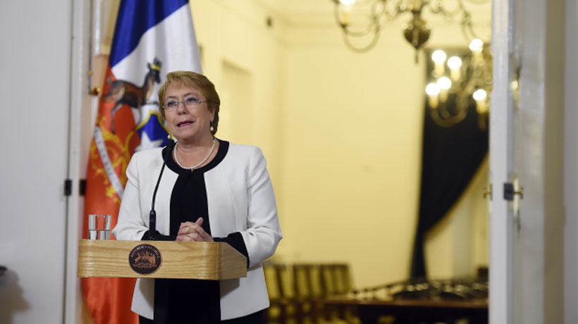 Bachelet y visita de Francisco: 