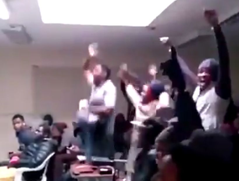 [VIDEO] La eufórica celebración de los haitianos residentes en Chile con el gol de Alexis