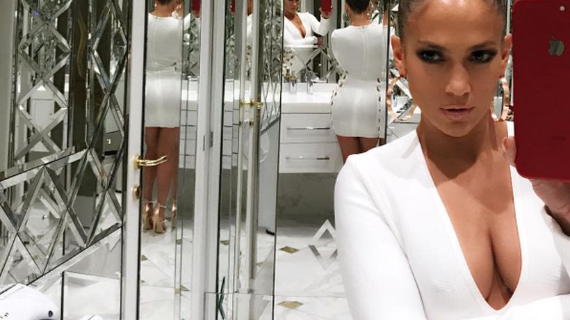 [FOTOS] Epic fail: Jennifer Lopez presumió un perfecto abdomen pero evidenció uso de Photoshop