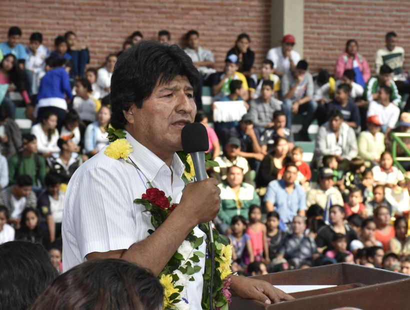 Evo Morales le respondió a Piñera y lo comparó con el Rey de España: 