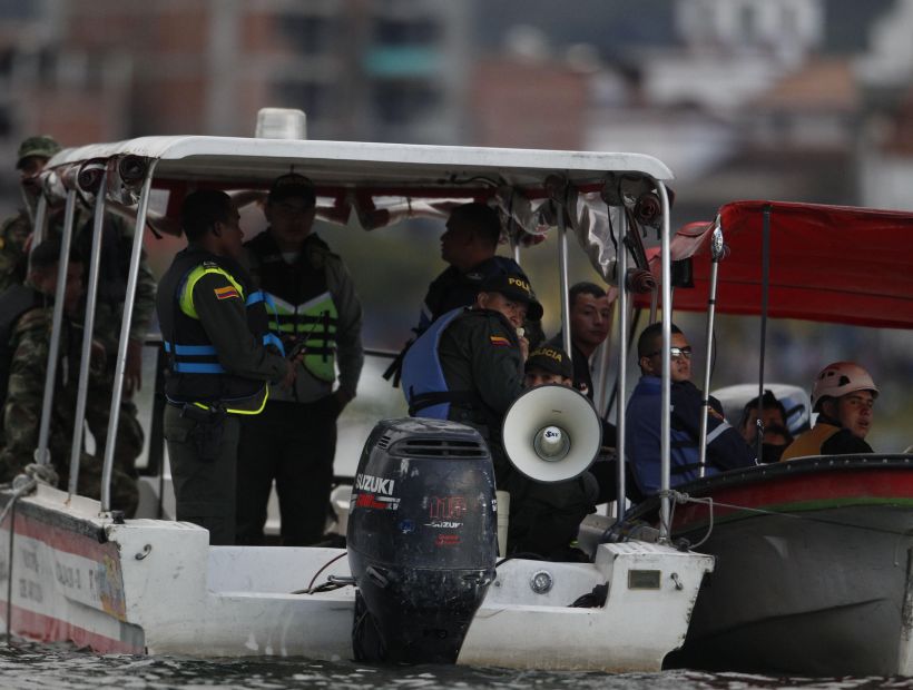 Un paseo familiar terminó en tragedia por naufragio de barco en Colombia