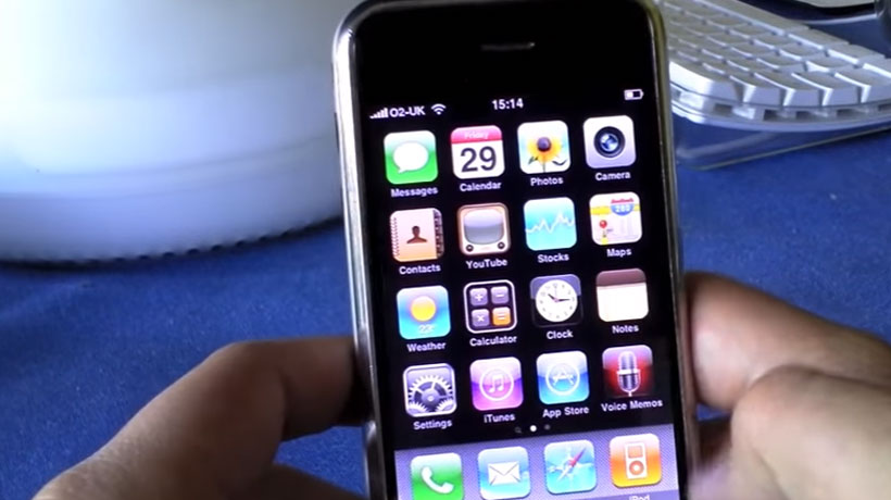 El iPhone cumplió hoy una década