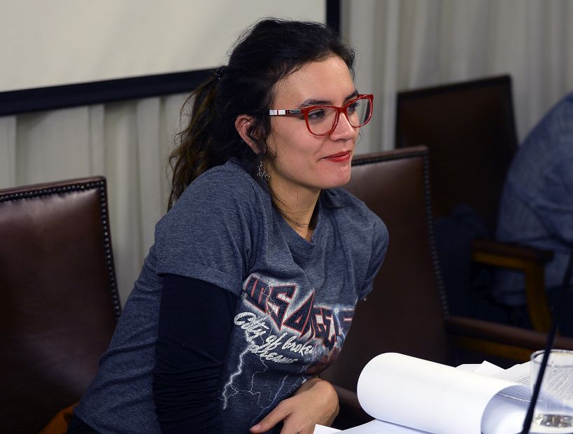 Camila Vallejo puso en duda que Beatriz Sánchez sea la primera candidata feminista