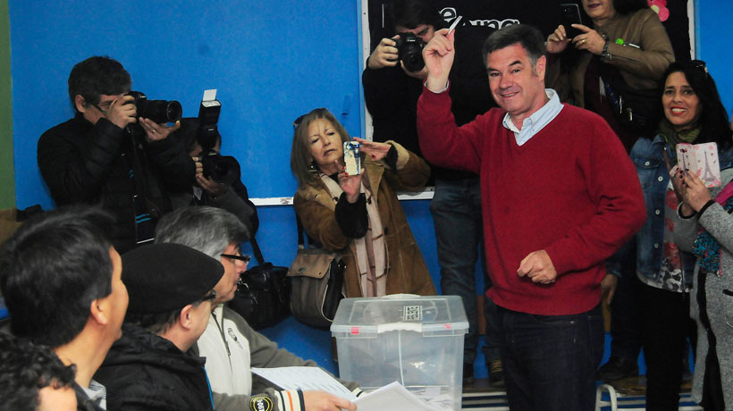 Ossandón reconoció triunfo de Piñera y dejó en suspenso apoyo para la presidencial