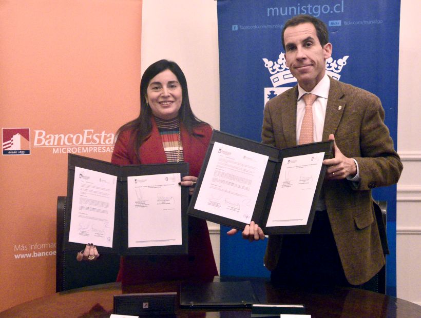 Municipio de Santiago y BancoEstado firmaron acuerdo por beneficios para microempresarios