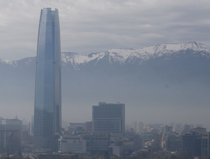 Intendencia decretó alerta ambiental para mañana en Santiago
