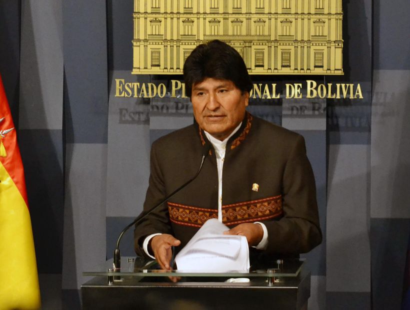 Evo Morales anunció que los carabineros detenidos serán devueltos a Chile