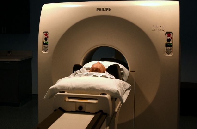 Una tomografía detecta el párkinson precozmente en personas con trastornos sueño
