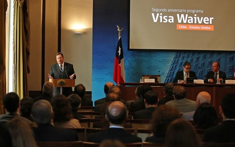 Chile estará en el Visa Waiver por un año más y se evaluará su extensión