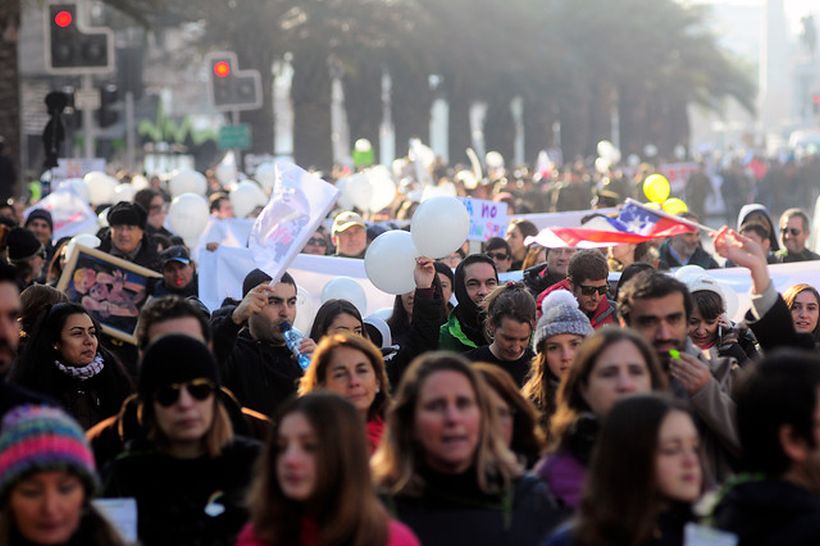 Cientos de personas marcharon contra los abusos y negligencias en centros del Sename