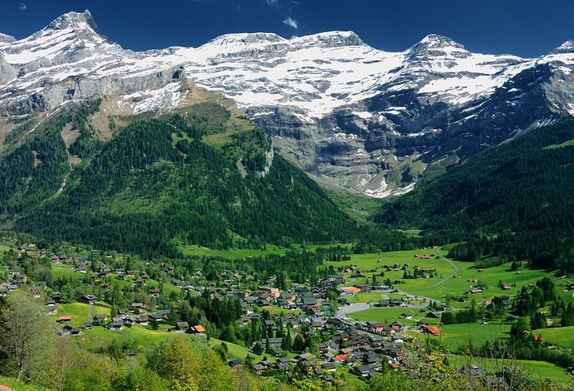 Encontraron pareja congelada en Suiza: se perdieron hace 75 años y tenían 7 hijos