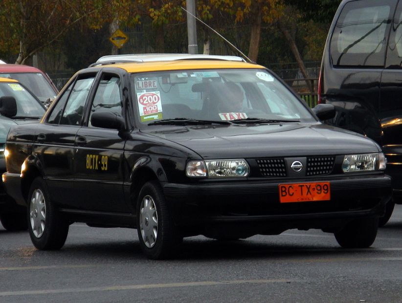 Comienza a despedirse: el V16 fue superado por el Nissan Tiida como el auto más usado para taxi