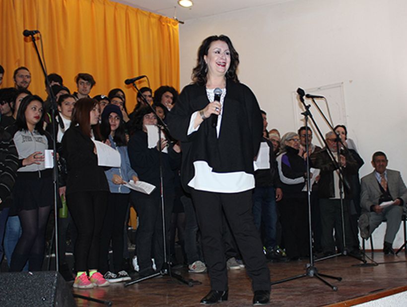 La soprano chilena cantará junto a 40 acogidos en la cena Pan y Vino del Hogar de Cristo