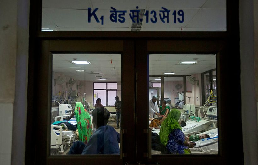 Desgarrador: 63 niños murieron en hospital indio por corte en suministro de oxígeno