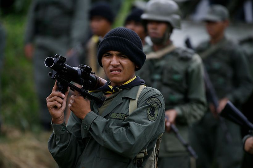 Inician ejercicios militares en Venezuela ante amenaza de Trump