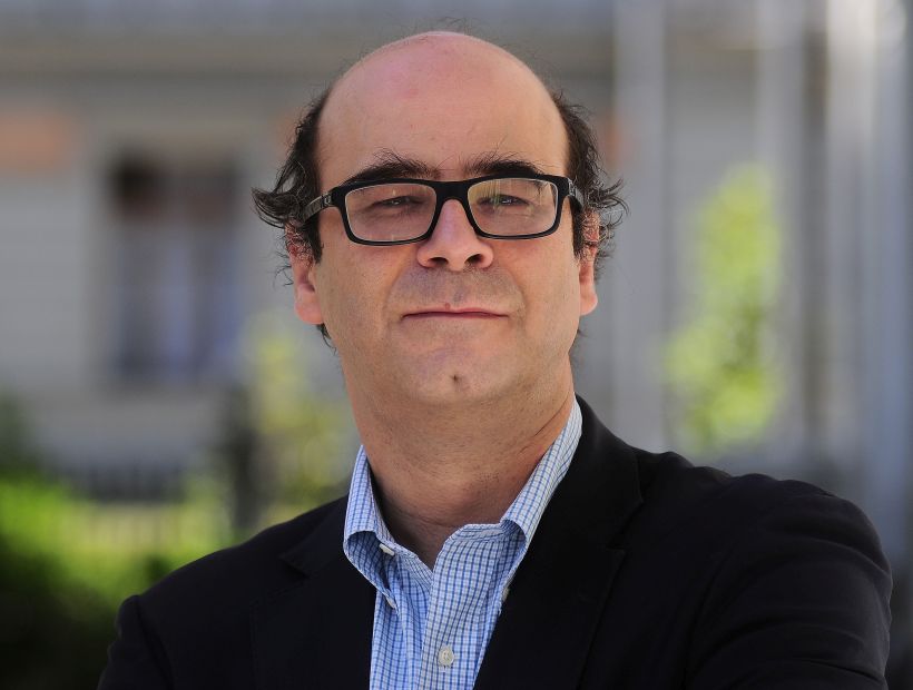 Fernando Atria propuso un sistema de seguro social para la gratuidad universal en educación