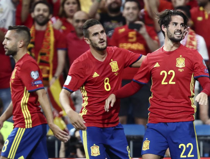 España quedó a un paso del Mundial tras golear por 3-0 a Italia