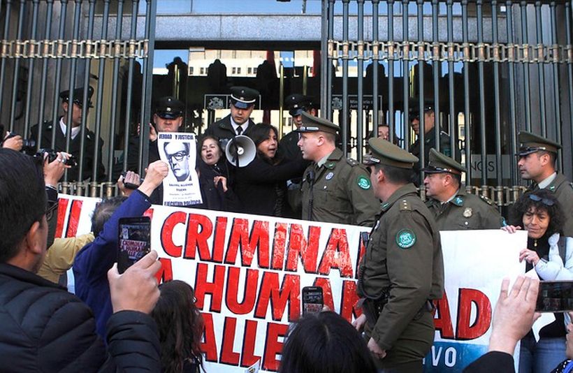 Familiares de detenidos desaparecidos intentaron tomarse el Ministerio de Justicia