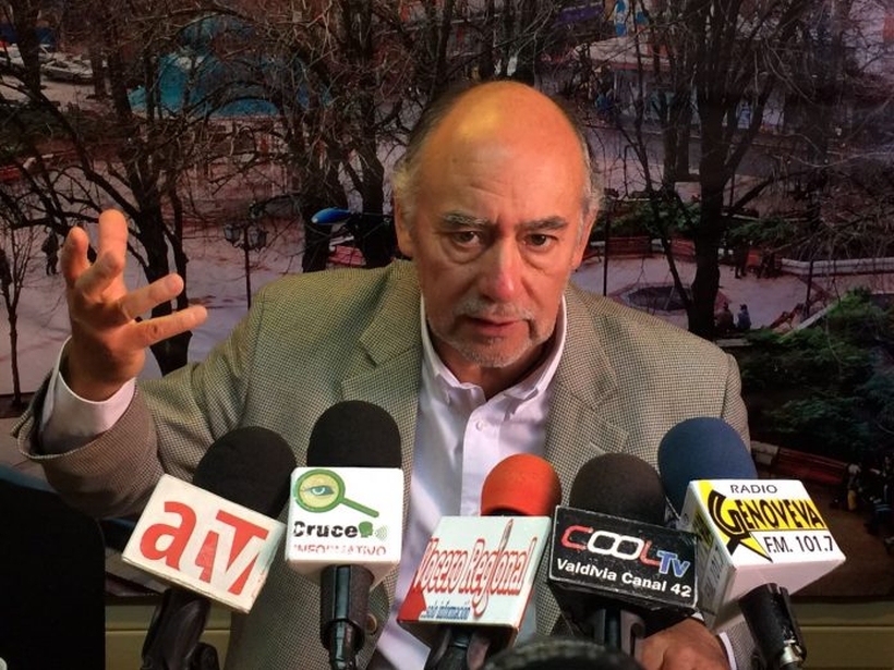 Diputado Iván Flores y presunto plagio en informe: Diputado Iván Flores y presunto plagio en informe: