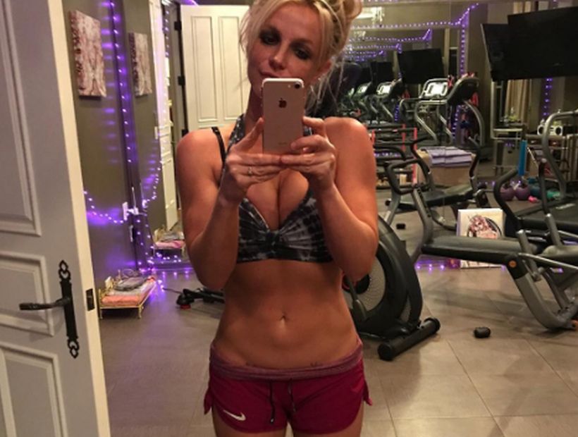 [VIDEO] Britney Spears sorprendió a sus seguidores haciendo yoga
