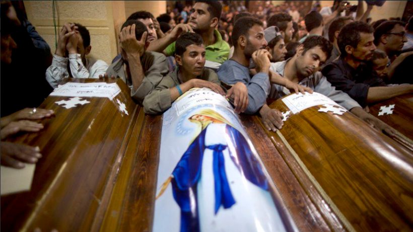 Condenaron a muerte a siete egipcios del Estado Islámico por decapitar cristianos