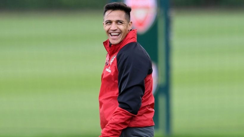 Alexis es suplente: Chelsea y Arsenal empatan 0-0