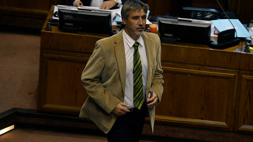 Fiscalía pidió el desafuero del senador Fulvio Rossi