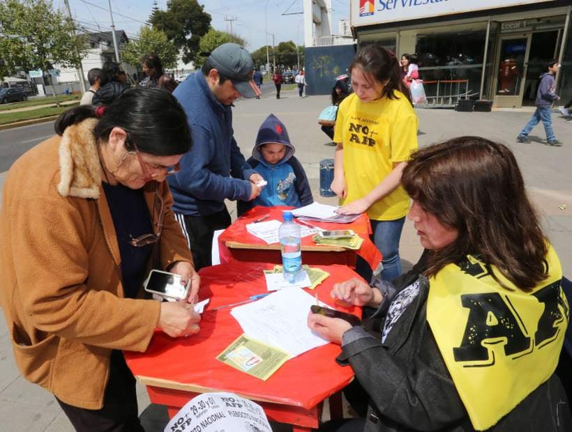 Más de 16 mil personas participaron en el plebiscito No Más AFP en la