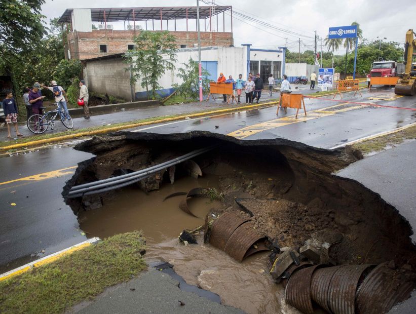 Suben a 16 los muertos en Nicaragua por el paso del huracán Nate