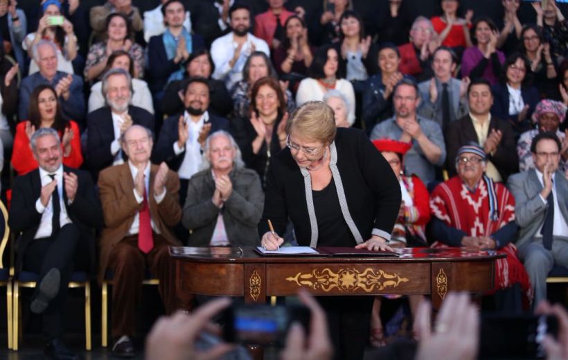 Bachelet promulgó el nuevo Ministerio de las Culturas, las Artes y el Patrimonio