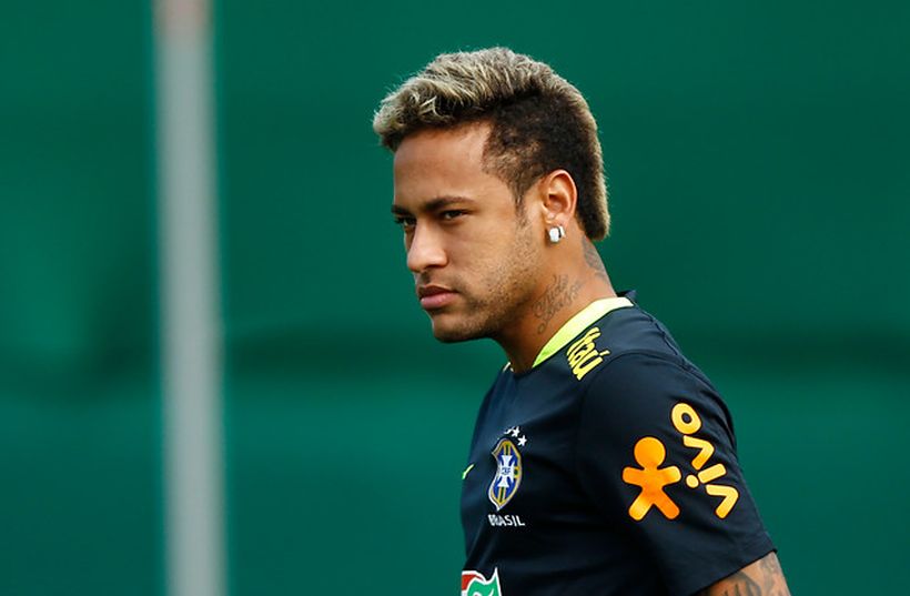 Justicia brasileña multa a Neymar con 1,2 millones de dólares