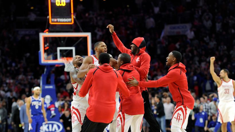 [VIDEO] NBA: espectacular triple le dio el triunfo a los Rockets en el último segundo del partido