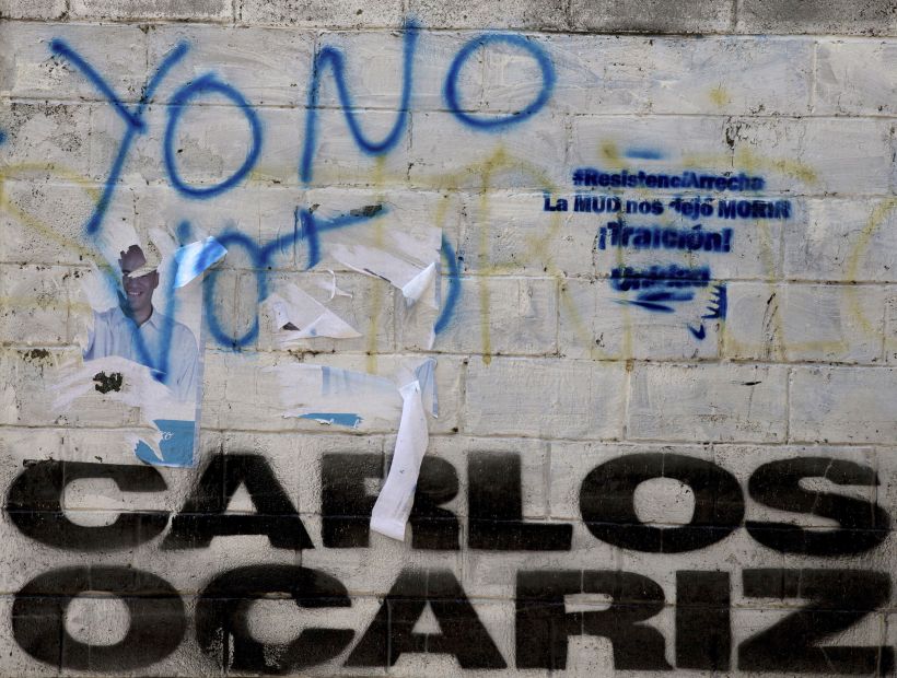 La oposición venezolana estudia no participar de las elecciones en diciembre