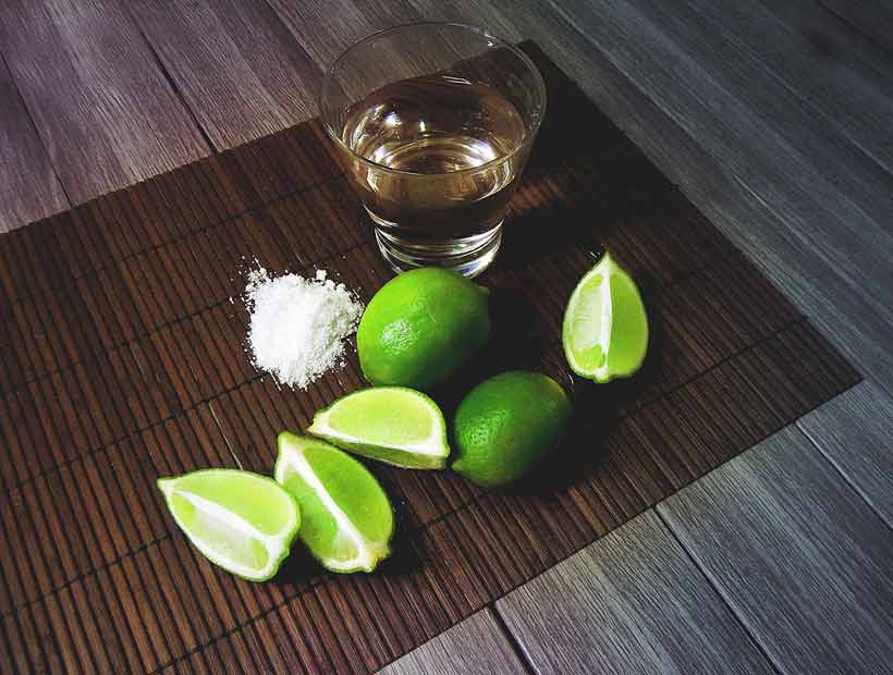 Tomar tequila ayudaría a prevenir la osteoporosis, según la ciencia