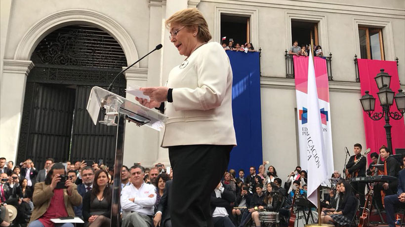 Bachelet descartó intervencionismo y reiteró que se invitó a todos los candidatos a inauguración de hospital