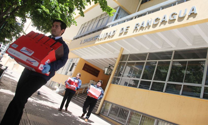 PDI allanó la Municipalidad de Rancagua en investigación por irregularidades en el Teatro Regional