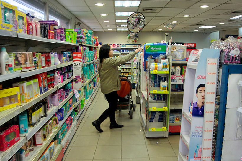 Piden investigar posible colusión entre farmacias tras informe que evaluó precios de remedios