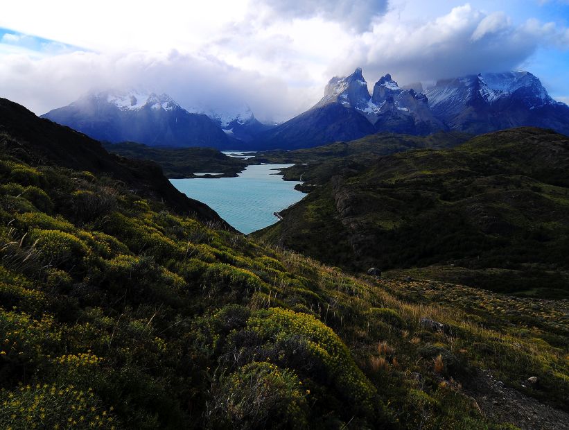 SMA inició proceso de sanción contra dos operadores turísticos de Torres del Paine