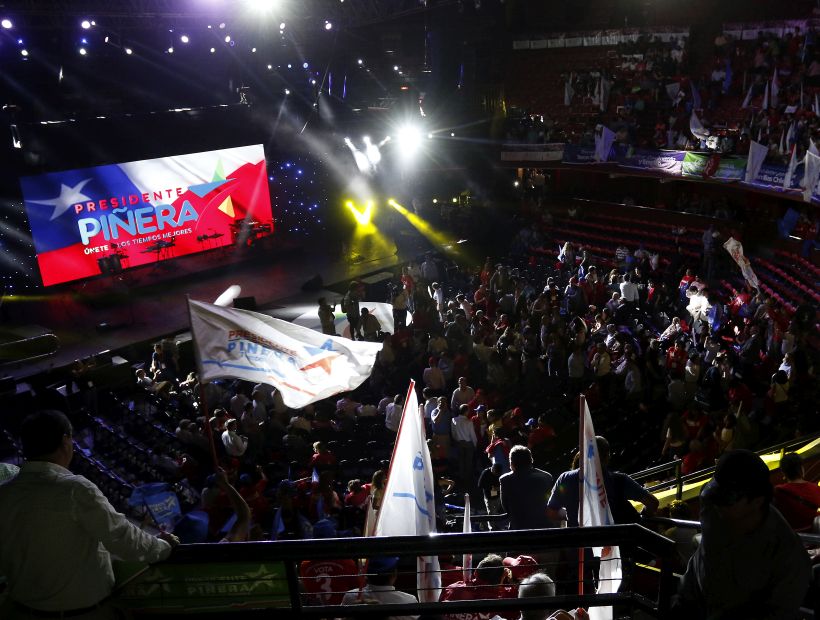 [EN VIVO] Piñera concluye su campaña en el Teatro Caupolicán