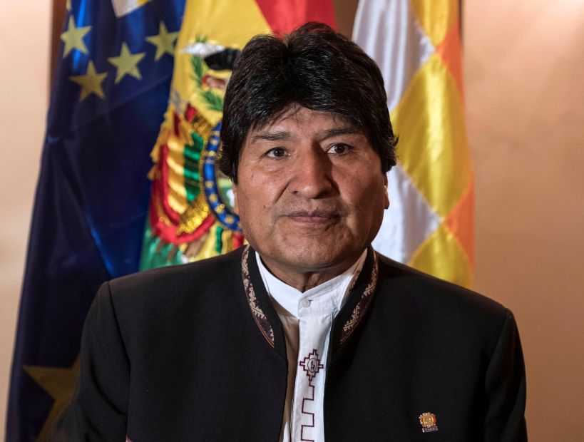 Miles de personas marcharon para que Evo Morales no pueda volver a presentarse a la presidencia