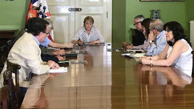 Presidenta Bachelet se reúne con equipo de gobierno para coordinar apoyo a damnificados por aluvión