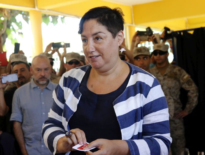 Beatriz Sánchez felicitó a Piñera por su triunfo y valoró el esfuerzo de Guillier