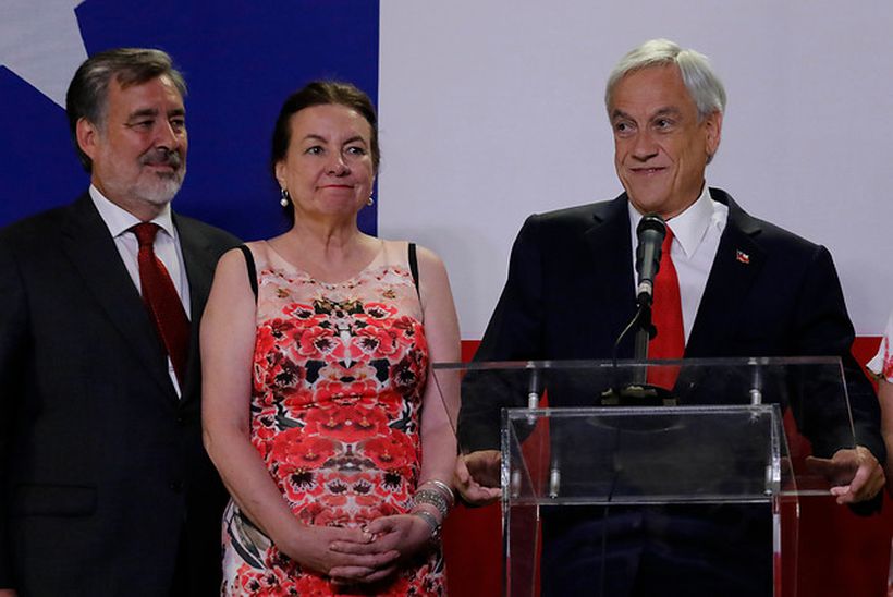 [EN VIVO] Piñera se comprometió a incorporar ideas del programa de Guillier