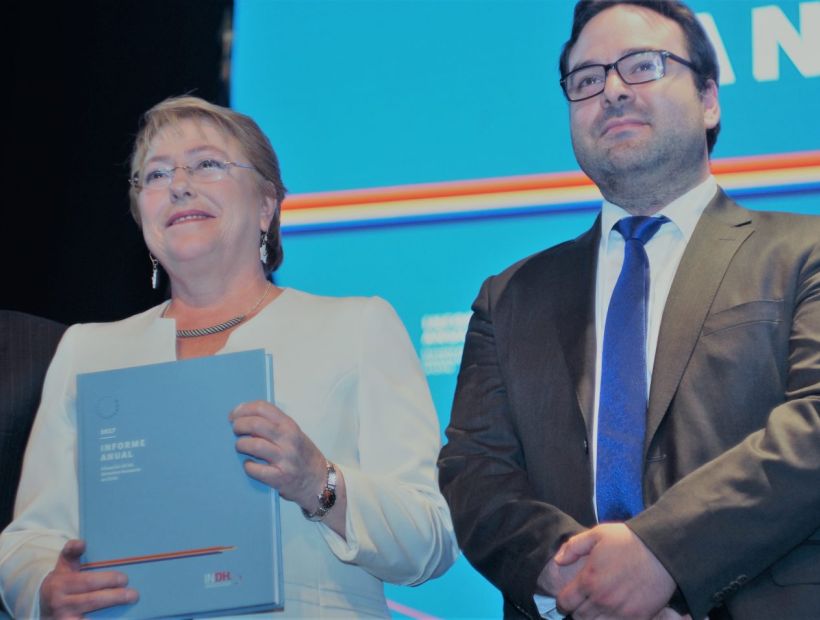 Bachelet recibió el informe del INDH y Beatriz Sánchez la llamó a cerrar Punta Peuco