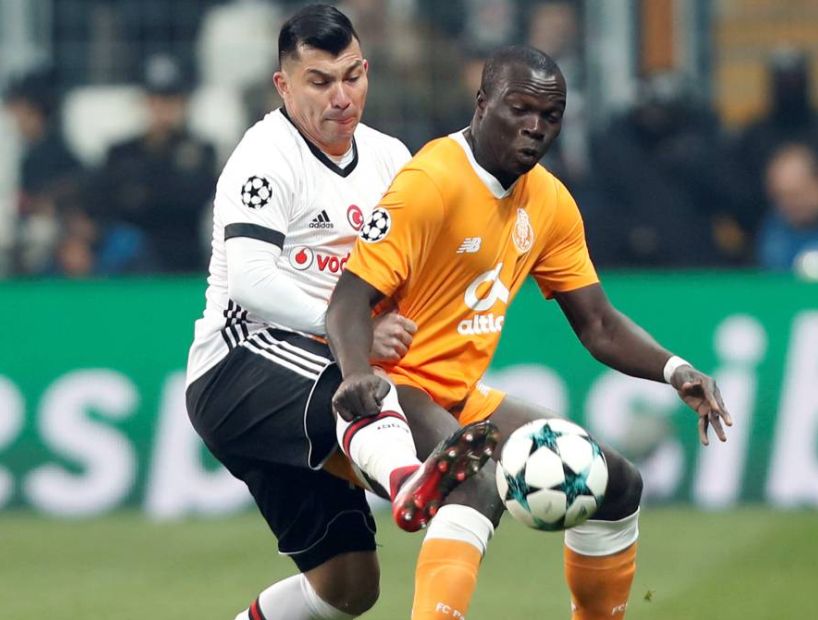 El Besiktas perdió 2-1 contra el Sivasspor con Gary Medel de titular
