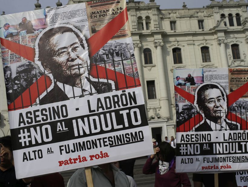 Miles de personas protestaron en Perú contra el indulto a Fujimori