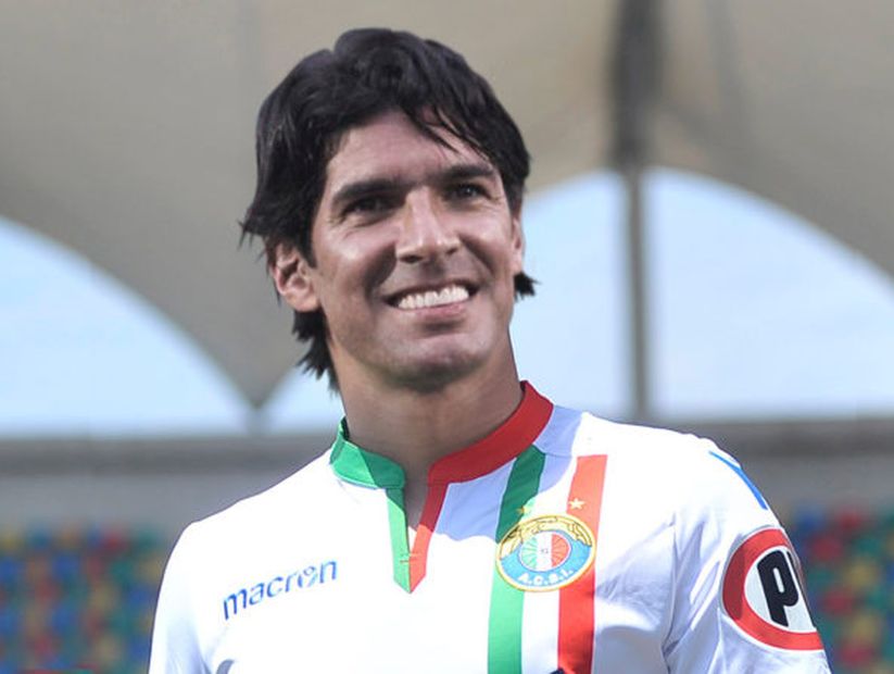 Sebastián Abreu fichó por Audax Italiano y rompió récord mundial de clubes