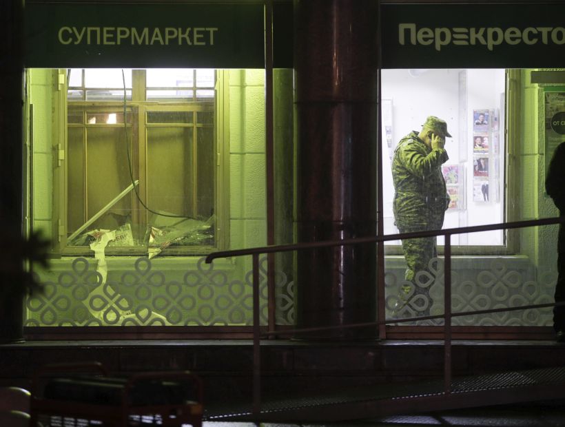 Al menos 10 heridos dejó explosión en supermercado en San Petersburgo