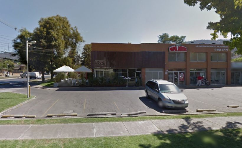 Violento asalto en local de hamburguesas en Lo Barnechea terminó con clientes heridos