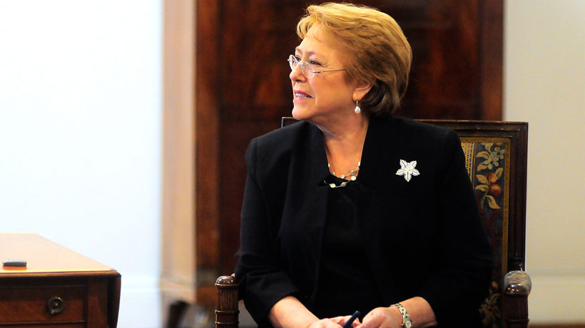 Cadem: Aprobación a Bachelet tuvo el mejor cierre de año de su gestión